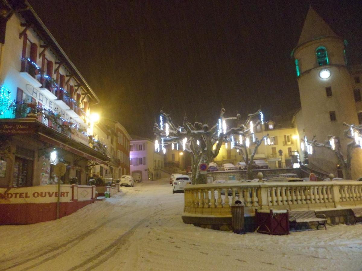 Le Moderne Veynes - Location D'Appartements A La Nuitee Buitenkant foto