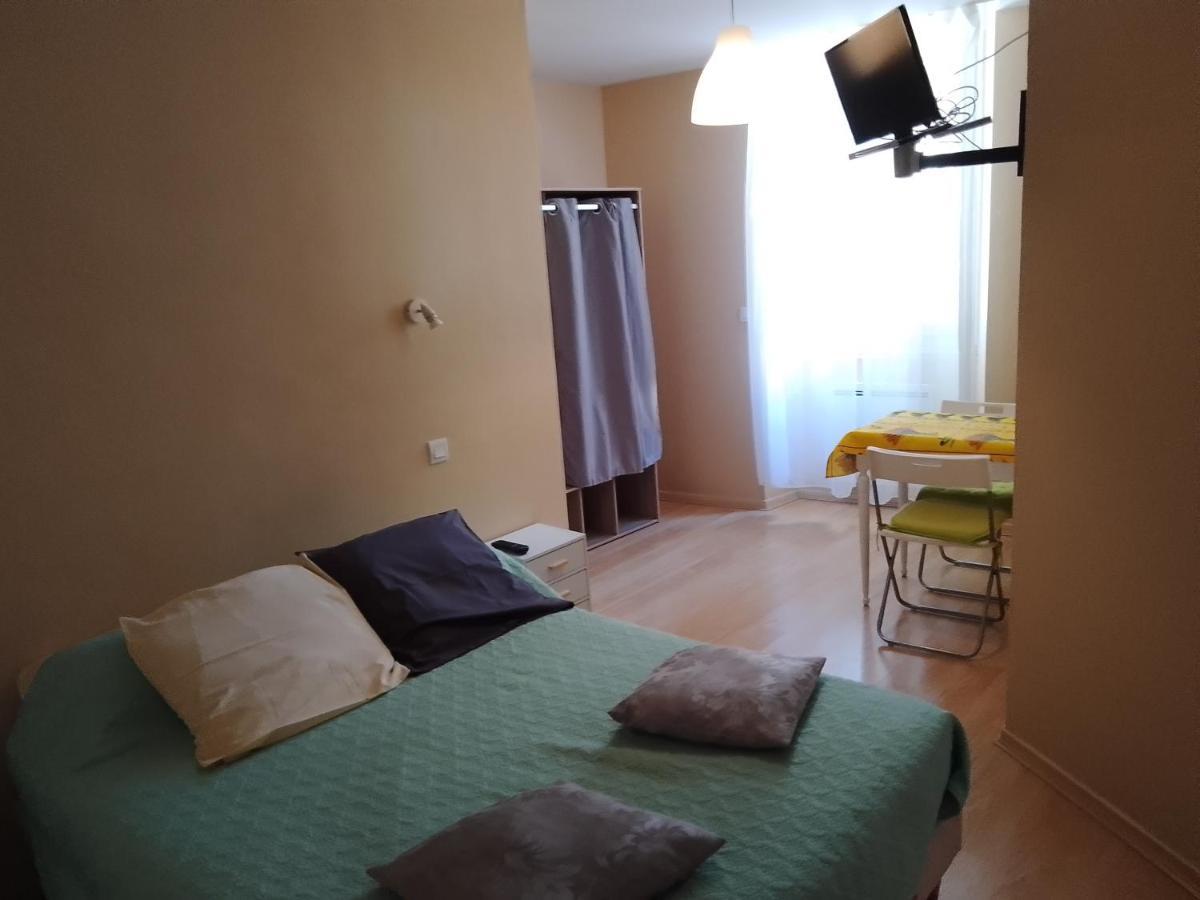 Le Moderne Veynes - Location D'Appartements A La Nuitee Buitenkant foto