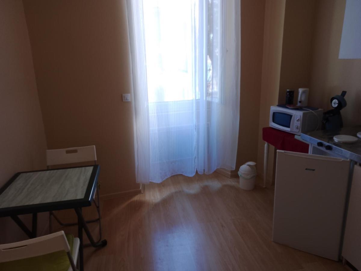 Le Moderne Veynes - Location D'Appartements A La Nuitee Buitenkant foto